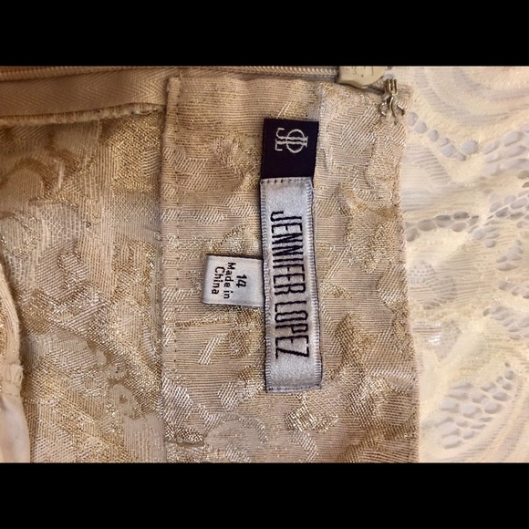 Cream and gold mini skirt - Picture 7 of 8